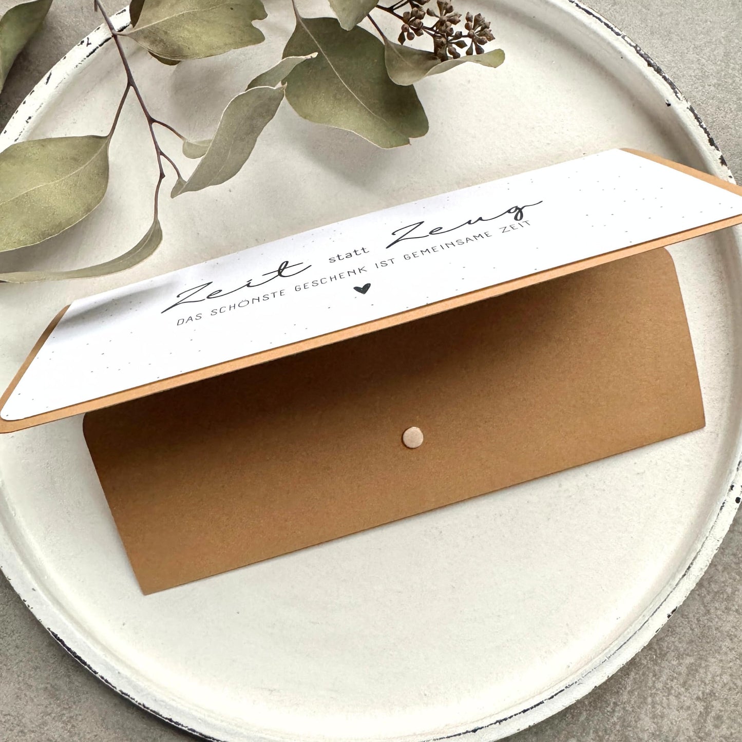 Time instead of stuff (11x22cm): Stylish gift packaging for special moments