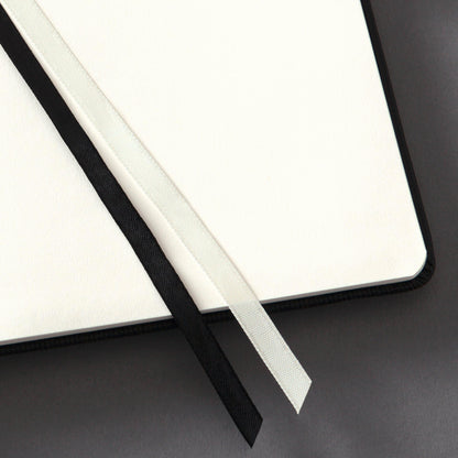 Planning book 2026 Extra-Large: A4+, hardcover, 192 pages, pen loop, archive pocket