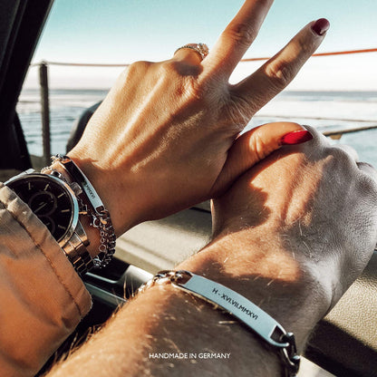 Personalized stainless steel bracelet for men with custom engraving (2 pieces): Silver, Black